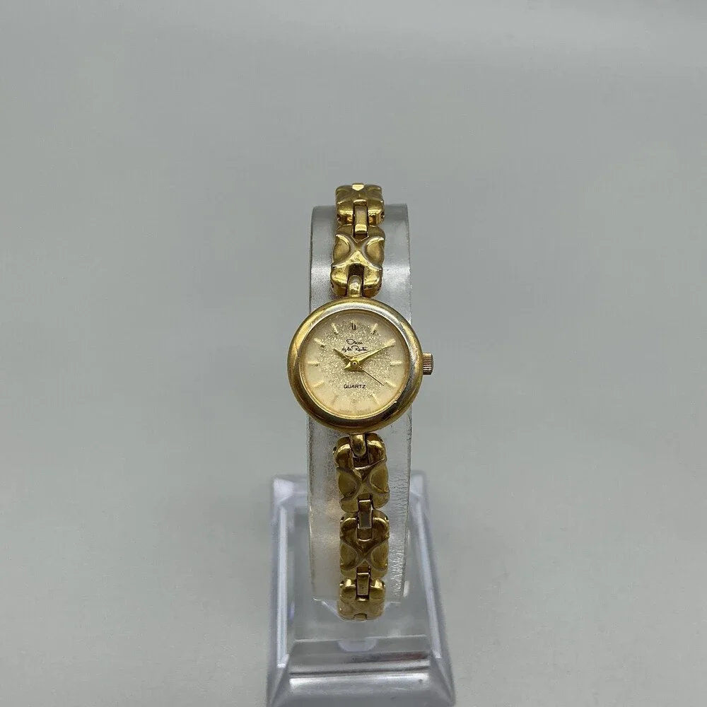 Vintage Oscar De La Renta Womens Watch 18mm Gold Tone Bracelet New Battery 7.75